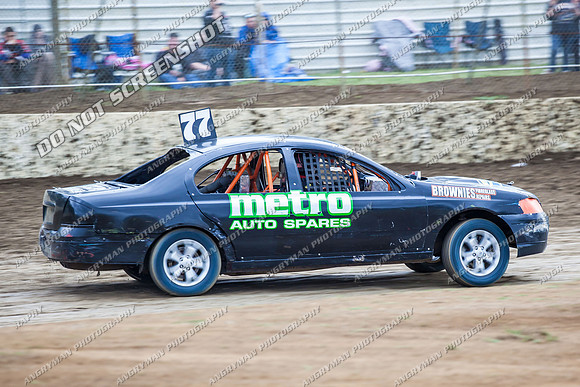 Street Stock 77 T77 - 8 - Hobart - 14th Dec 2013-3