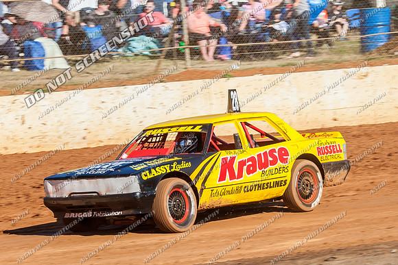 modified 28 t28 nathan russell - 9 - Carrick - 26th Dec 2013-6