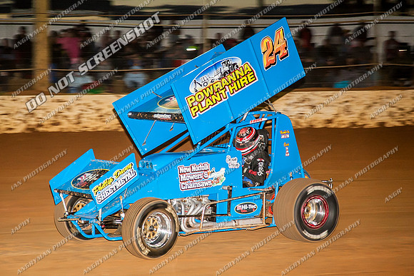 sprintcar 24 t24 shaun robins - 9 - Carrick - 26th Dec 2013-4