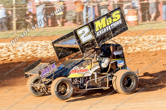 sprintcar 2 t2 clint mason - 9 - Carrick - 26th Dec 2013-4