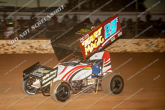 sprintcar 29 t29 robin dawkins - 9 - Carrick - 26th Dec 2013-5