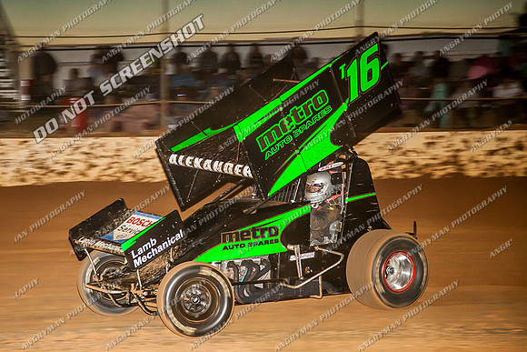 sprintcar 16 t16 adam alexander - 9 - Carrick - 26th Dec 2013-4