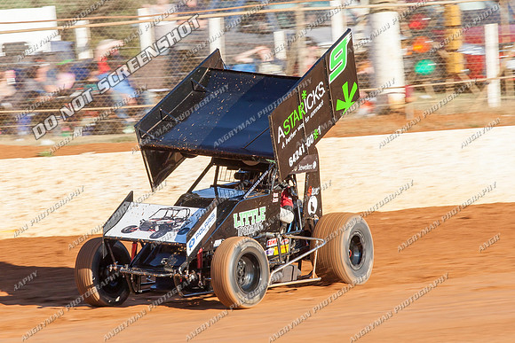 sprintcar 9 t9 chris johns - 9 - Carrick - 26th Dec 2013-3