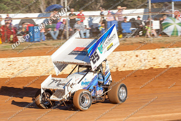 sprintcar 25 t25 anthony frost - 9 - Carrick - 26th Dec 2013-3