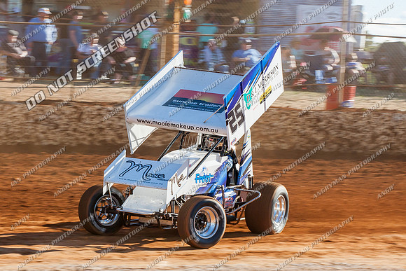 sprintcar 25 t25 anthony frost - 9 - Carrick - 26th Dec 2013-2