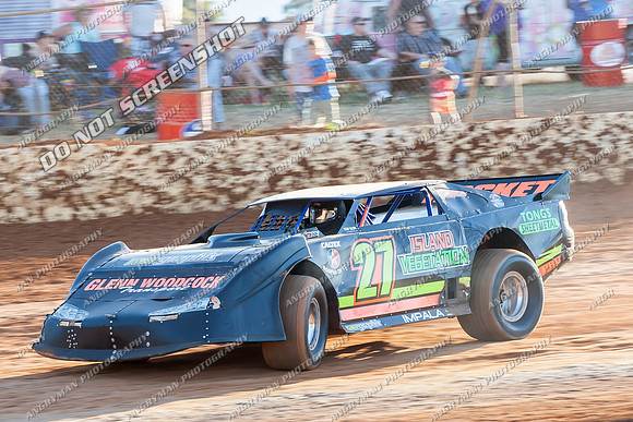 super sedan 27 t27 leon nichols - 9 - Carrick - 26th Dec 2013-2