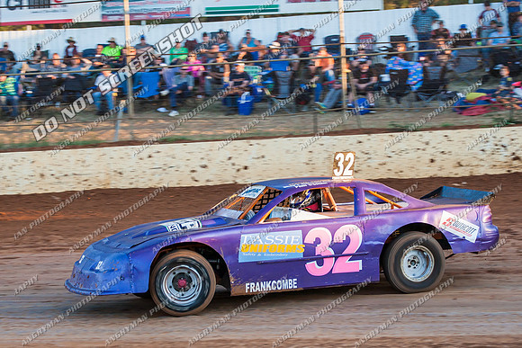 Tassie Six 32 - 9 - Carrick - 26th Dec 2013-4