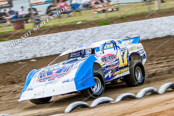 super sedan 17 n17 lachlan onley - 14 - Latrobe - 17th Jan 2014-5