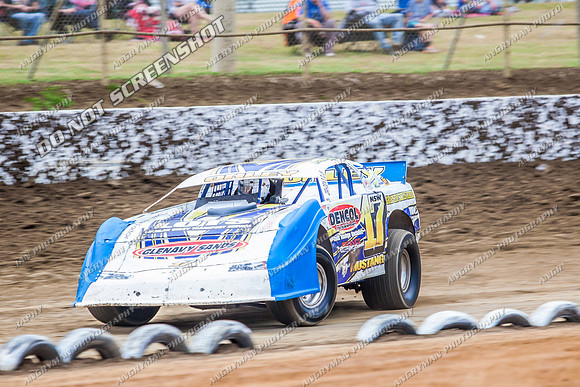 super sedan 17 n17 lachlan onley - 14 - Latrobe - 17th Jan 2014-9
