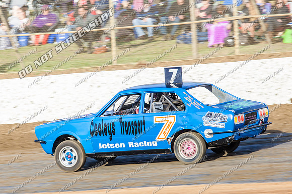 Junior 7 T7 - 15 - Latrobe - 18th Jan 2014-3