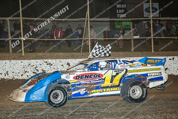 super sedan 17 n17 lachlan onley - 15 - Latrobe - 18th Jan 2014-13