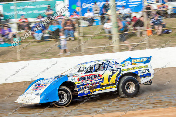 super sedan 17 n17 lachlan onley - 15 - Latrobe - 18th Jan 2014-3