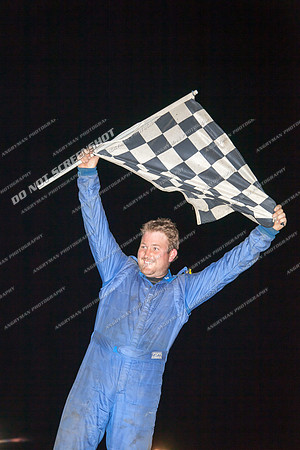 super sedan 17 n17 lachlan onley - 15 - Latrobe - 18th Jan 2014-20