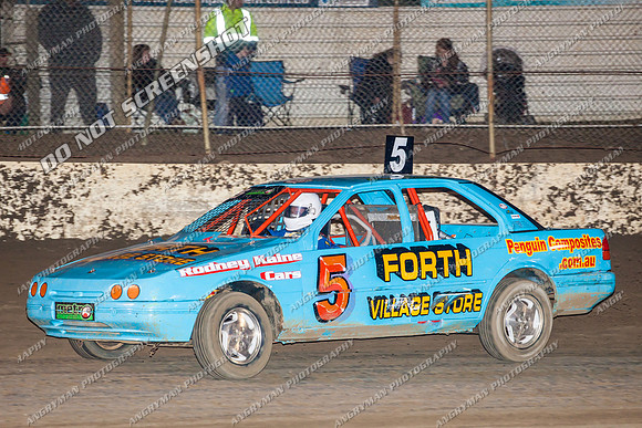 Street Stock 5 T5 - 16 - Hobart - 25th Jan 2014-10