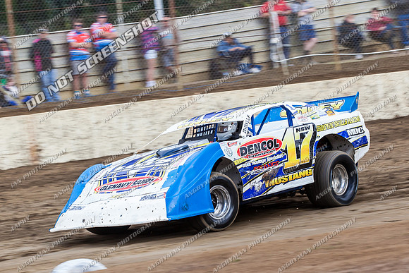 super sedan 17 n17 lachlan onley - 16 - Hobart - 25th Jan 2014-2