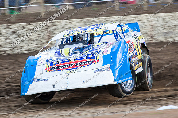 super sedan 17 n17 lachlan onley - 16 - Hobart - 25th Jan 2014-5