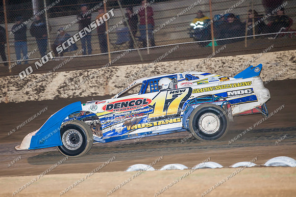 super sedan 17 n17 lachlan onley - 16 - Hobart - 25th Jan 2014-15