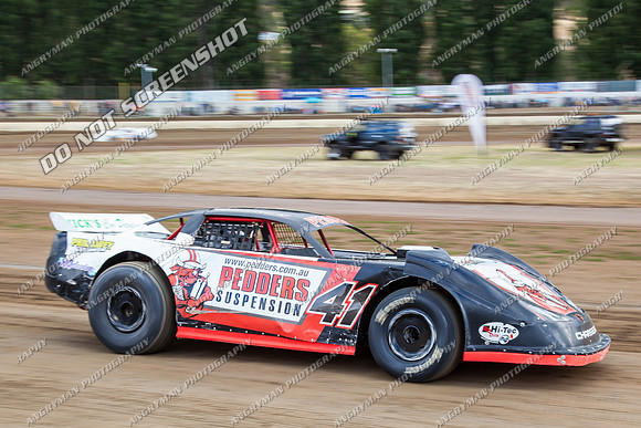 super sedan 41 t41 adam beechey - 16 - Hobart - 25th Jan 2014-2