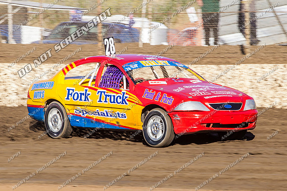 Street Stock 28 T28 - 17 - Hobart - 26th Jan 2014