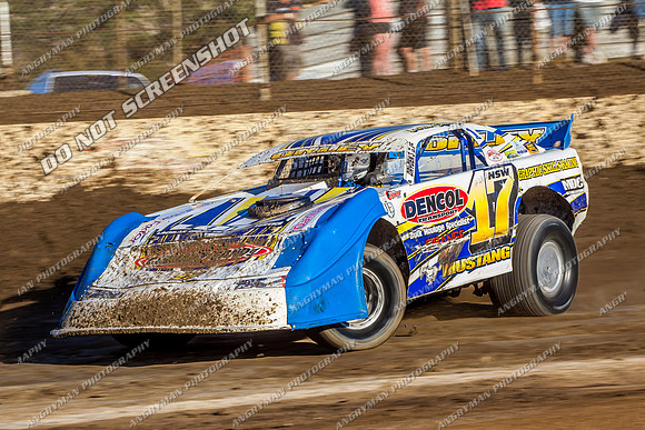 super sedan 17 n17 lachlan onley - 17 - Hobart - 26th Jan 2014