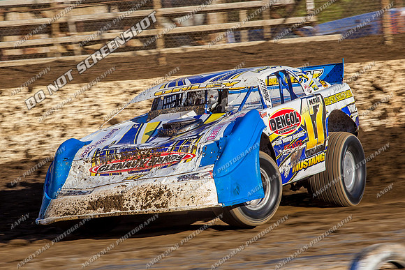 super sedan 17 n17 lachlan onley - 17 - Hobart - 26th Jan 2014-7