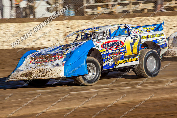 super sedan 17 n17 lachlan onley - 17 - Hobart - 26th Jan 2014-6