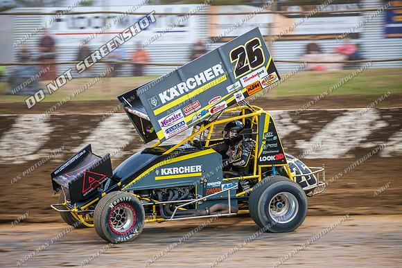 sprintcar 26 v26 nick lacey - 18 - Latrobe - 29th Jan 2014-13