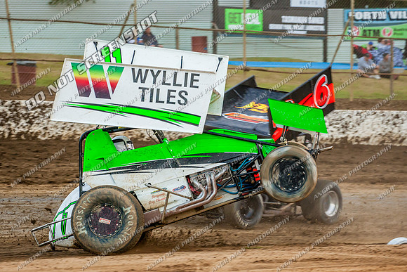 sprintcar 11 t11 Jason Redpath - 18 - Latrobe - 29th Jan 2014-8