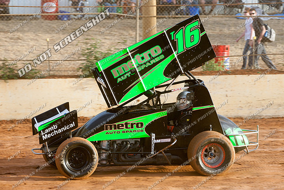 sprintcar 16 t16 adam alexander - 21 - Carrick - 7th Feb 2014