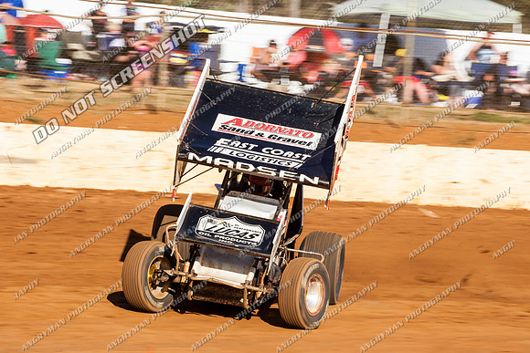 sprintcar 29 q29 ian madsen - 22 - Carrick - 8th Feb 2014