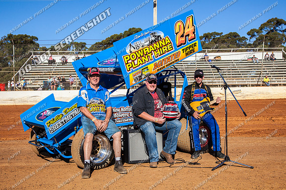 sprintcar 24 t24 shaun robins - 26 - Carrick - 22nd Feb 2014-3