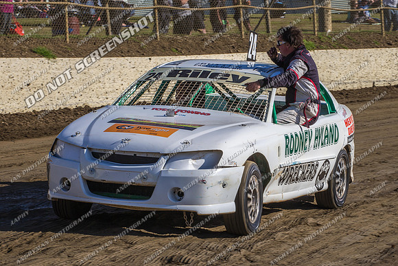 Street Stock 24 T24 - 27 - Latrobe - 1st March 2013