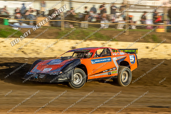 Super Sedan 5 T5 - 19 - Latrobe - 23rd March 2024-3
