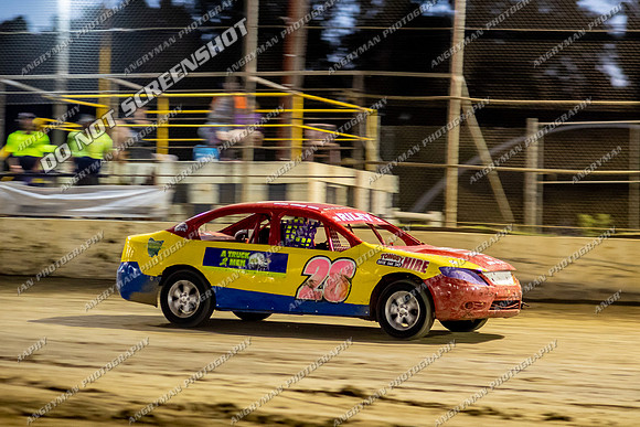 Street Stock 28 T28 - 12 - Latrobe - 15th Jan 2022-3