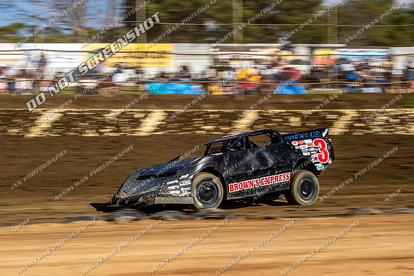 Super Sedan 3 Q3 - 12 - Latrobe - 15th Jan 2022-10