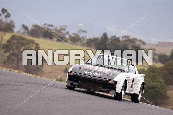8 Darren Pearce Mazda RX7 Muscle Car Cup Over 2 Litres - Saturday