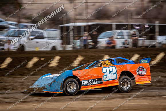 Late Model 32 T32 - 21 -Hobart - 6th April 2024