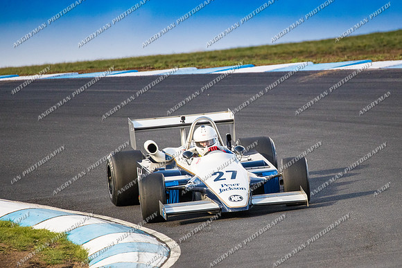 Historic Sports & Racing Cars - 27-39