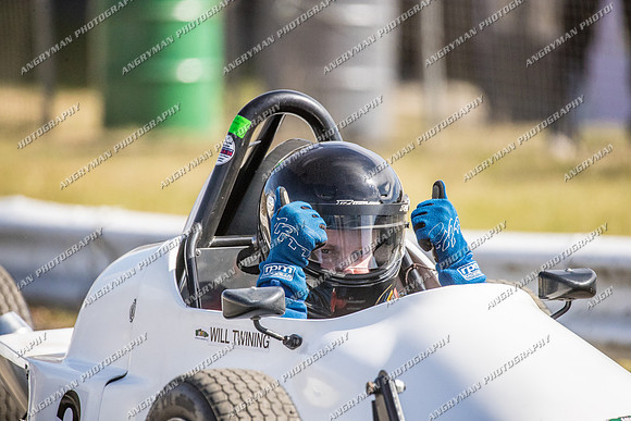 Historic Sports & Racing Cars - 3-6