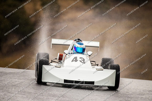 Historic Sports & Racing Cars - 43-17
