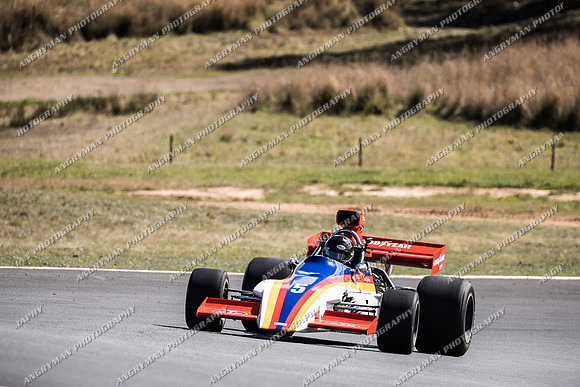 Historic Sports & Racing Cars - 5-11