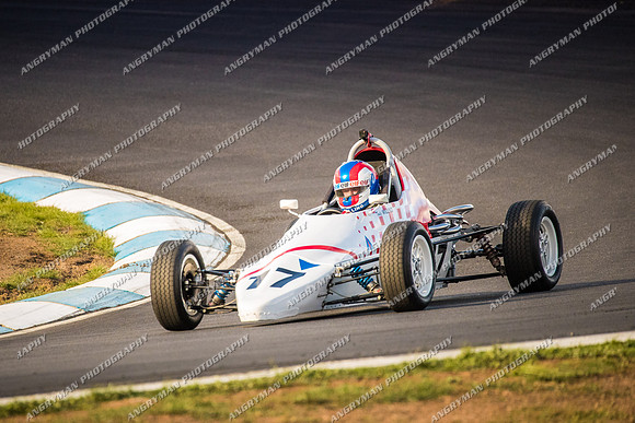 Historic Sports & Racing Cars - 17-26