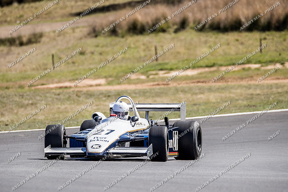 Historic Sports & Racing Cars - 27-7