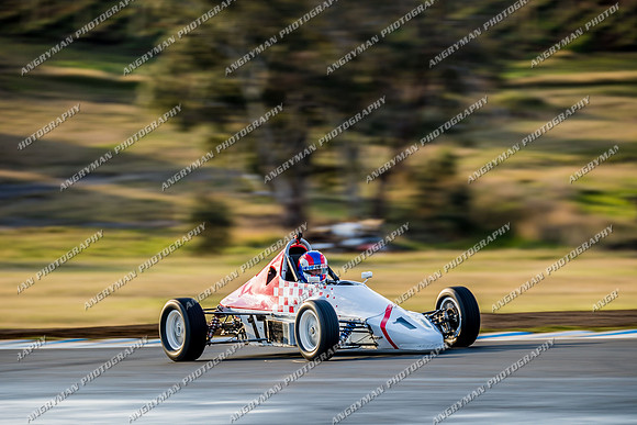 Historic Sports & Racing Cars - 17-21