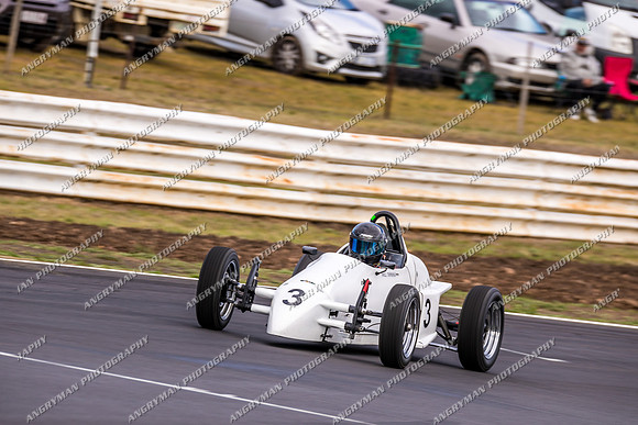 Historic Sports & Racing Cars - 3-15