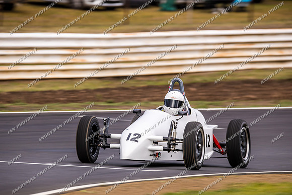 Historic Sports & Racing Cars - 12-7