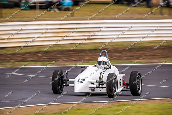 Historic Sports & Racing Cars - 12-6