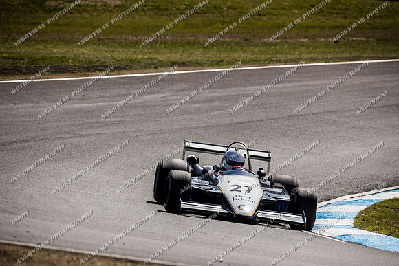 Historic Sports & Racing Cars - 27-12