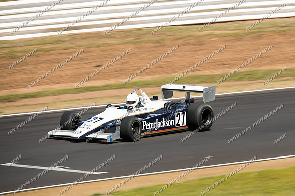 Historic Sports & Racing Cars - 27-33