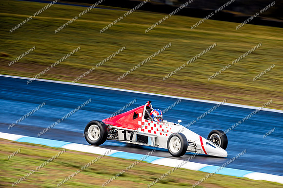 Historic Sports & Racing Cars - 17-19